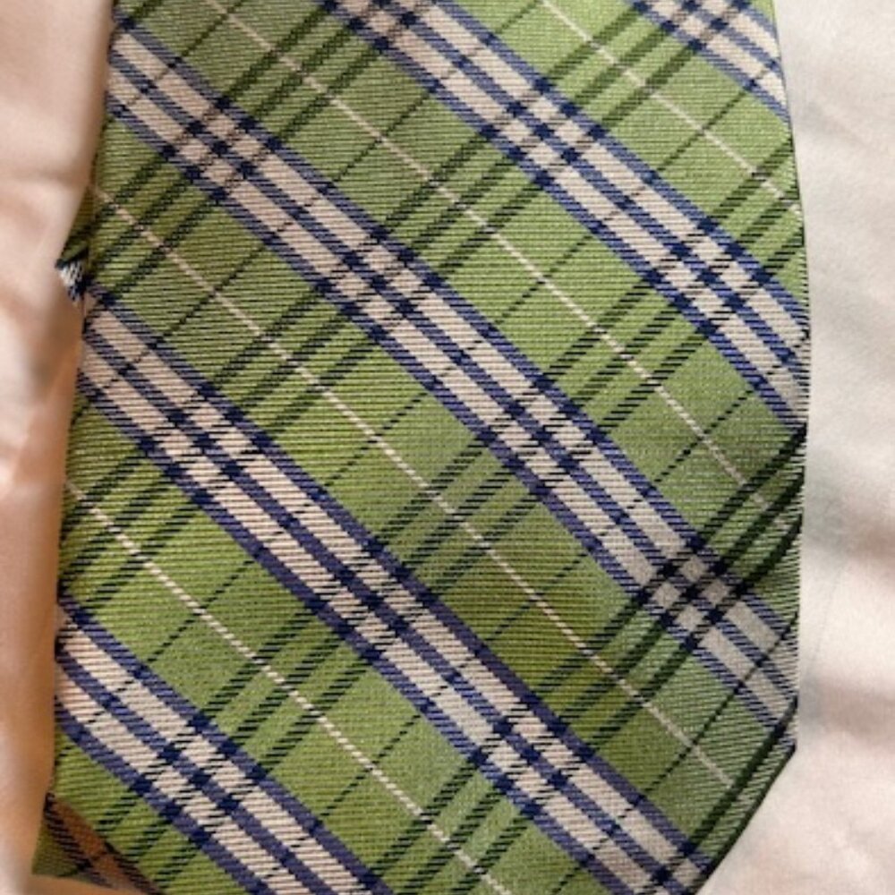 Brooks Brothers light green and purple plaid tie
